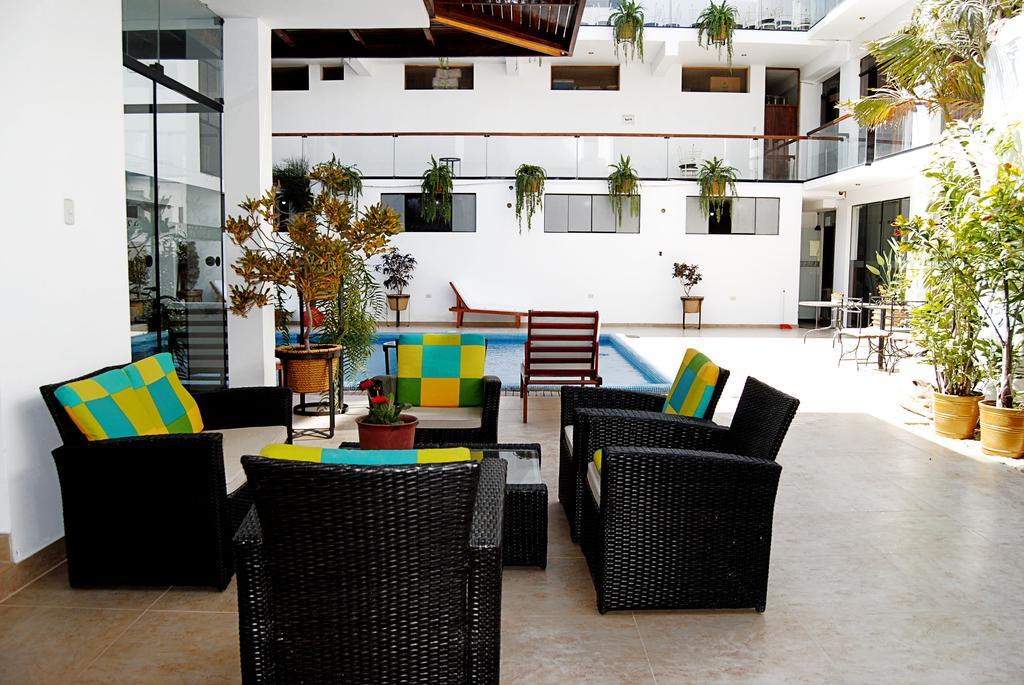 Mc Hotel Ика Экстерьер фото